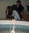 Charlene & fountain.jpg (64779 bytes)